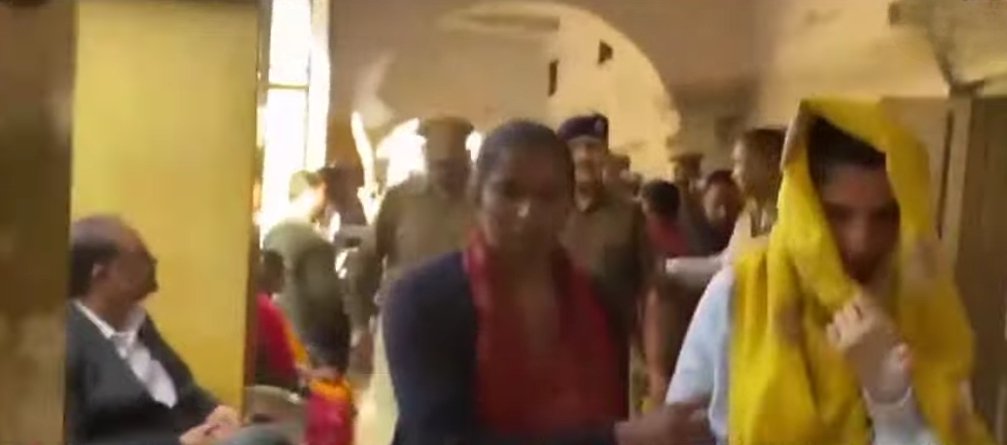 Picsart 25 12 19 09 25 58 392